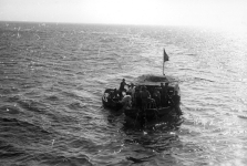 Proces wydobywania wraku samolotu, na któym zginął generał Sikorski