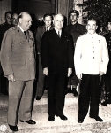 Widoczni od lewej: Winston Churchill, Harry Truman, Józef Stalin na konferencji poczdamskiej