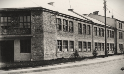 Szkoła powszechna w Równem.