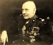 Generał Maczek 12