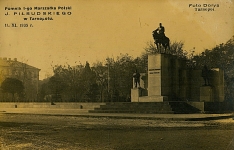 Pomnik konny Piłsudskiego w Tarnopolu 2