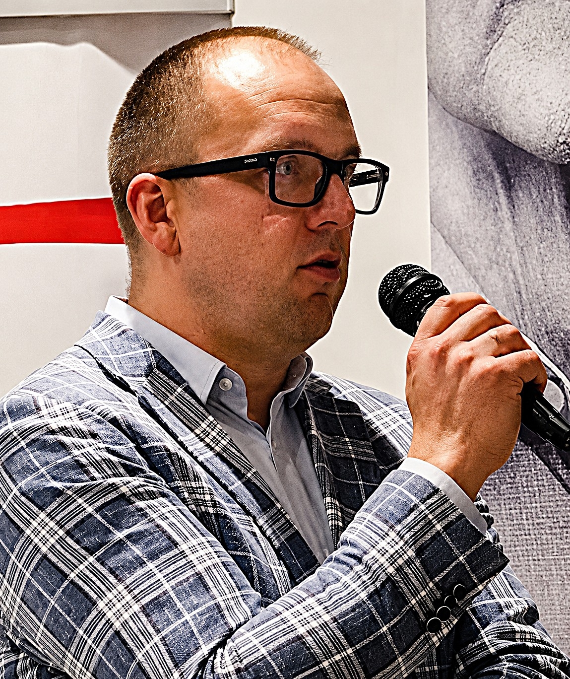 Dr Daniel Czerwiński 