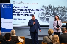 Prof. Ostanek w Woli Gułowskiej 5