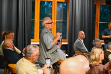 Prof. Ostanek w Woli Gułowskiej 15